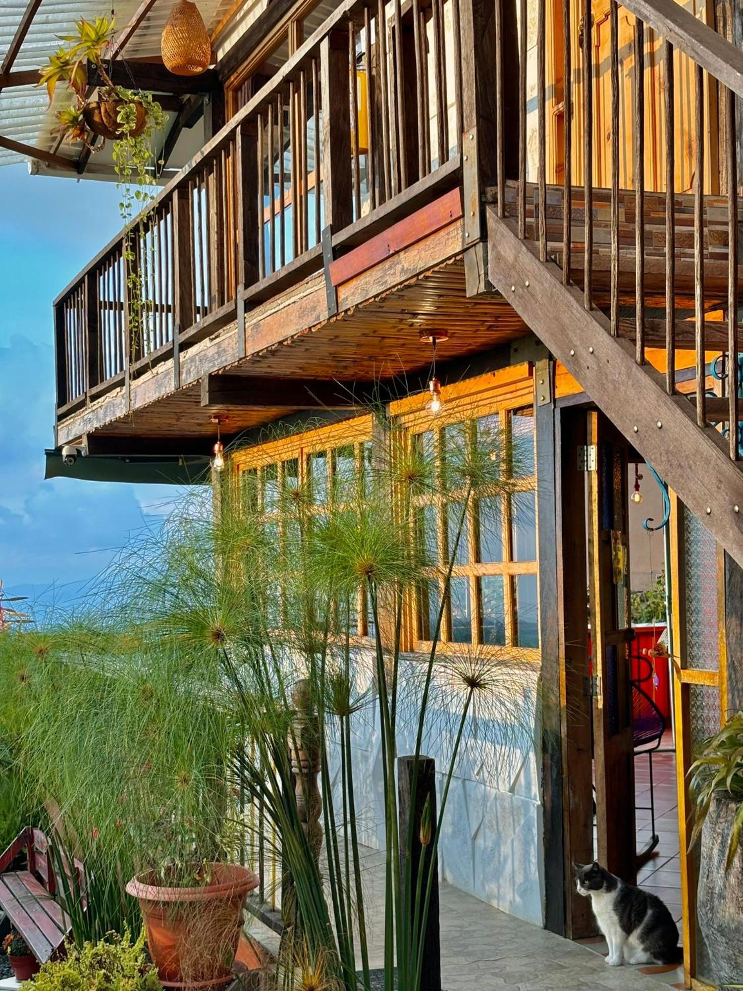 Hotel La Puesta Del Sol Filandia Esterno foto